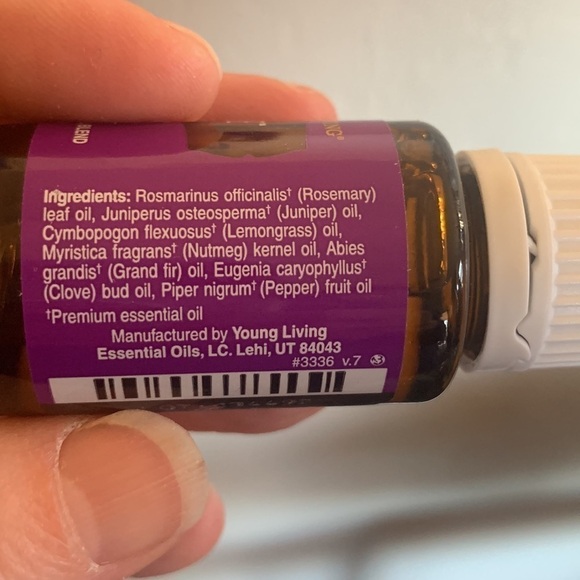 Young Living En-R-Gee Blend 15ml NWT - Picture 3 of 3